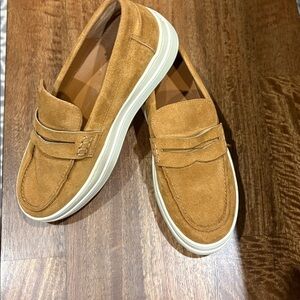 J Slides Saddle Brown Loafers. 6.5.